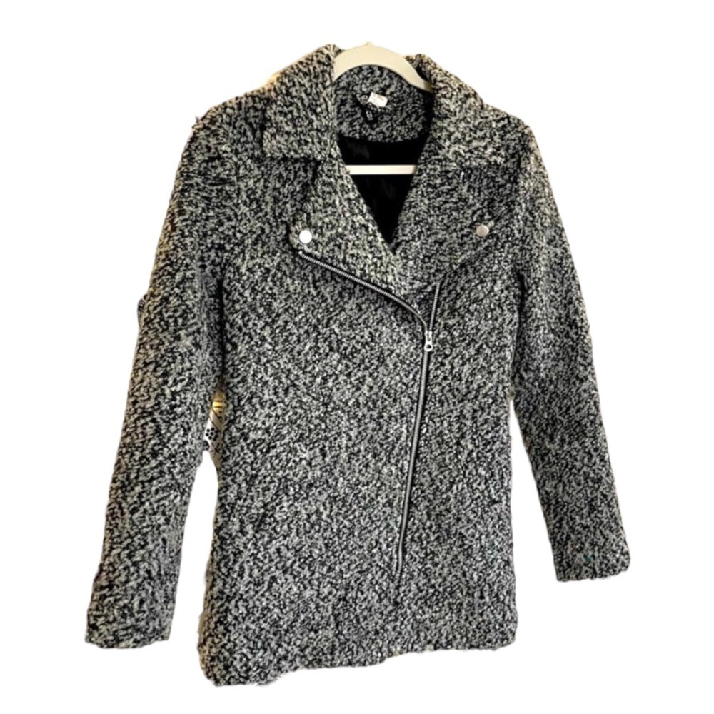 H&M grey cozy warm zip up coat with big collar and pockets